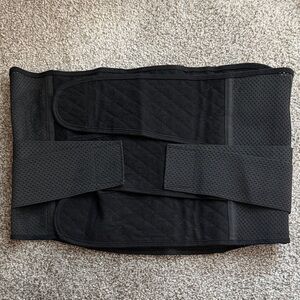 Postpartum shape wear